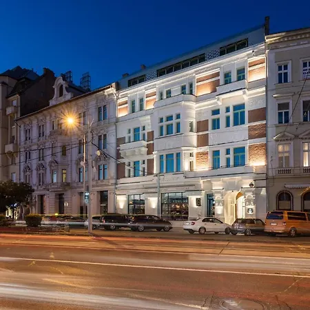 Vision By Continental Group Budapeşte