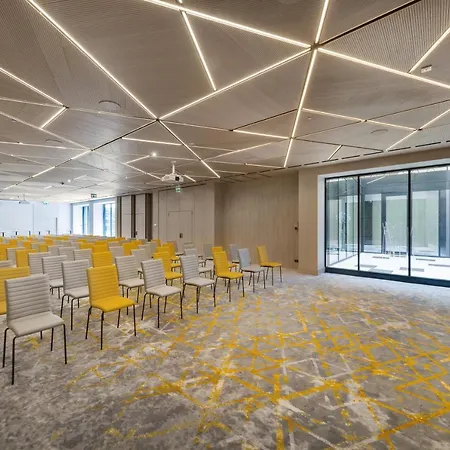 Vision By Continental Group 4*