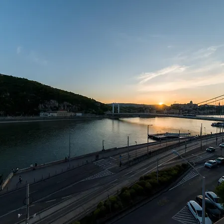 Vision By Continental Group Otel Budapeşte