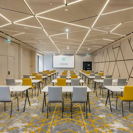 Vision By Continental Group 4*