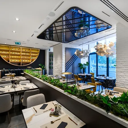 Hotel Vision By Continental Group 4*