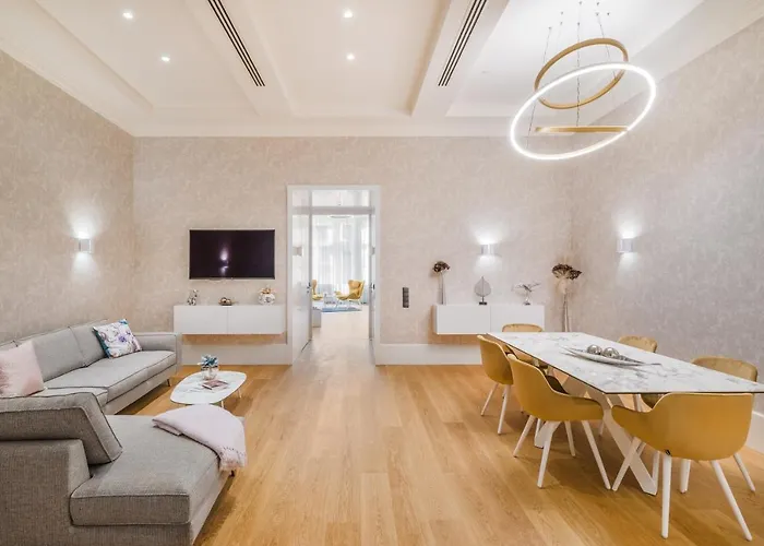 Vision By Continental Group 4*