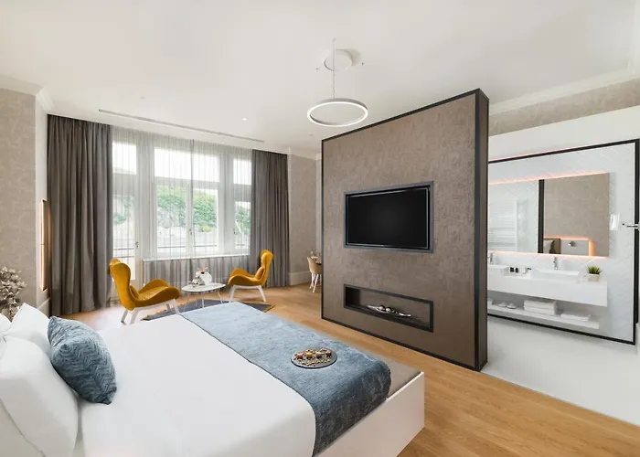 Hotel Vision By Continental Group 4*