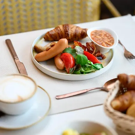 Hotel Vision By Continental Group 4*