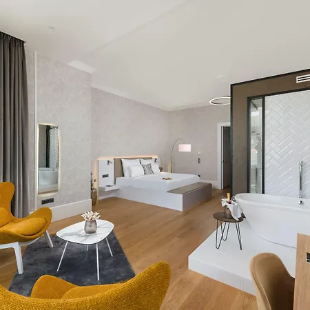 Hotel Vision By Continental Group 4*