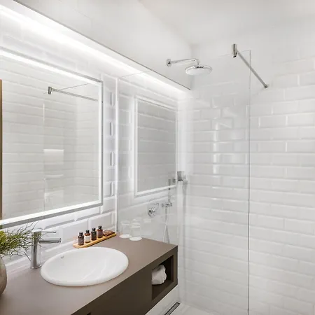 호텔 Vision By Continental Group 4*