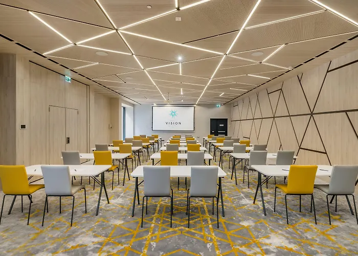 Vision By Continental Group 4*